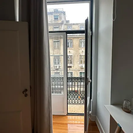 شقة No Centro Com Varanda E Vista Lisboa